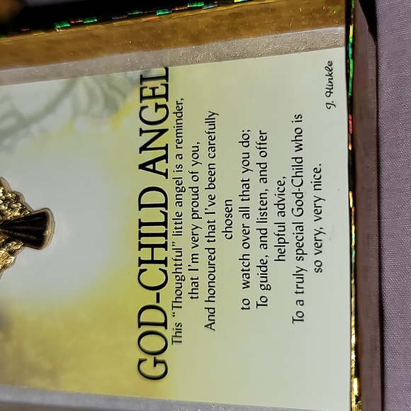 God Child Angel Pin with Gift Box - Picture 3 of 6
